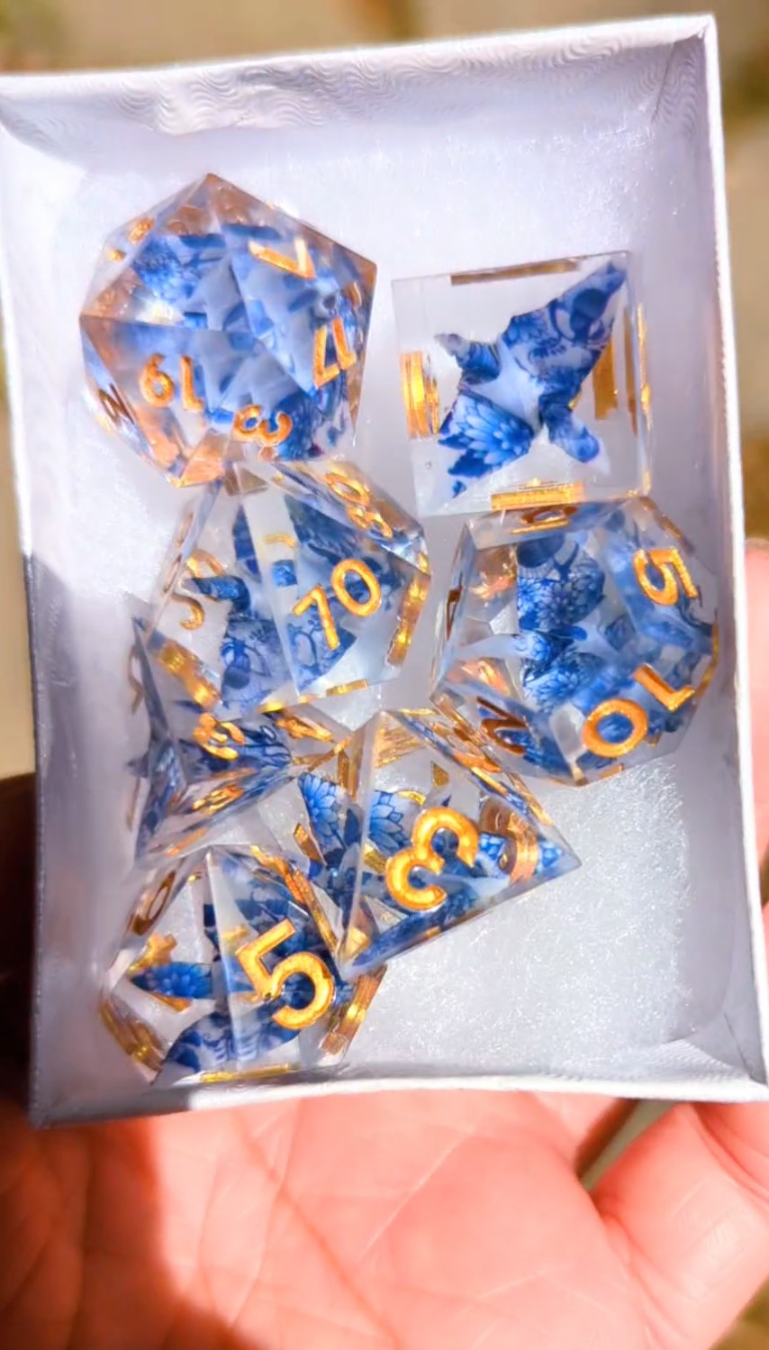 Pre-Order Origami Crane Qing Hua Bird Dice Set