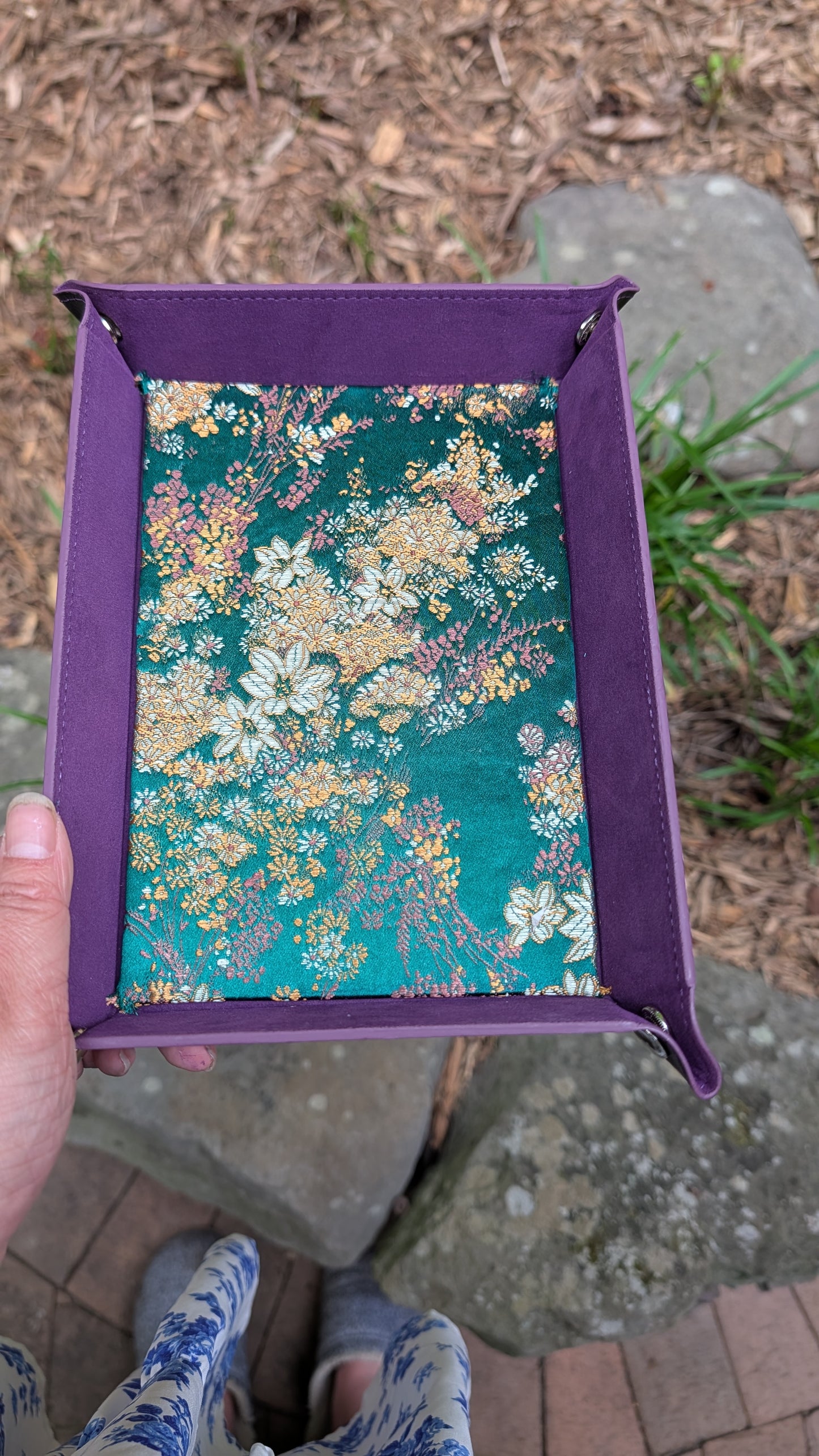 Green Brocade Satin Flower Velvet Dice Tray