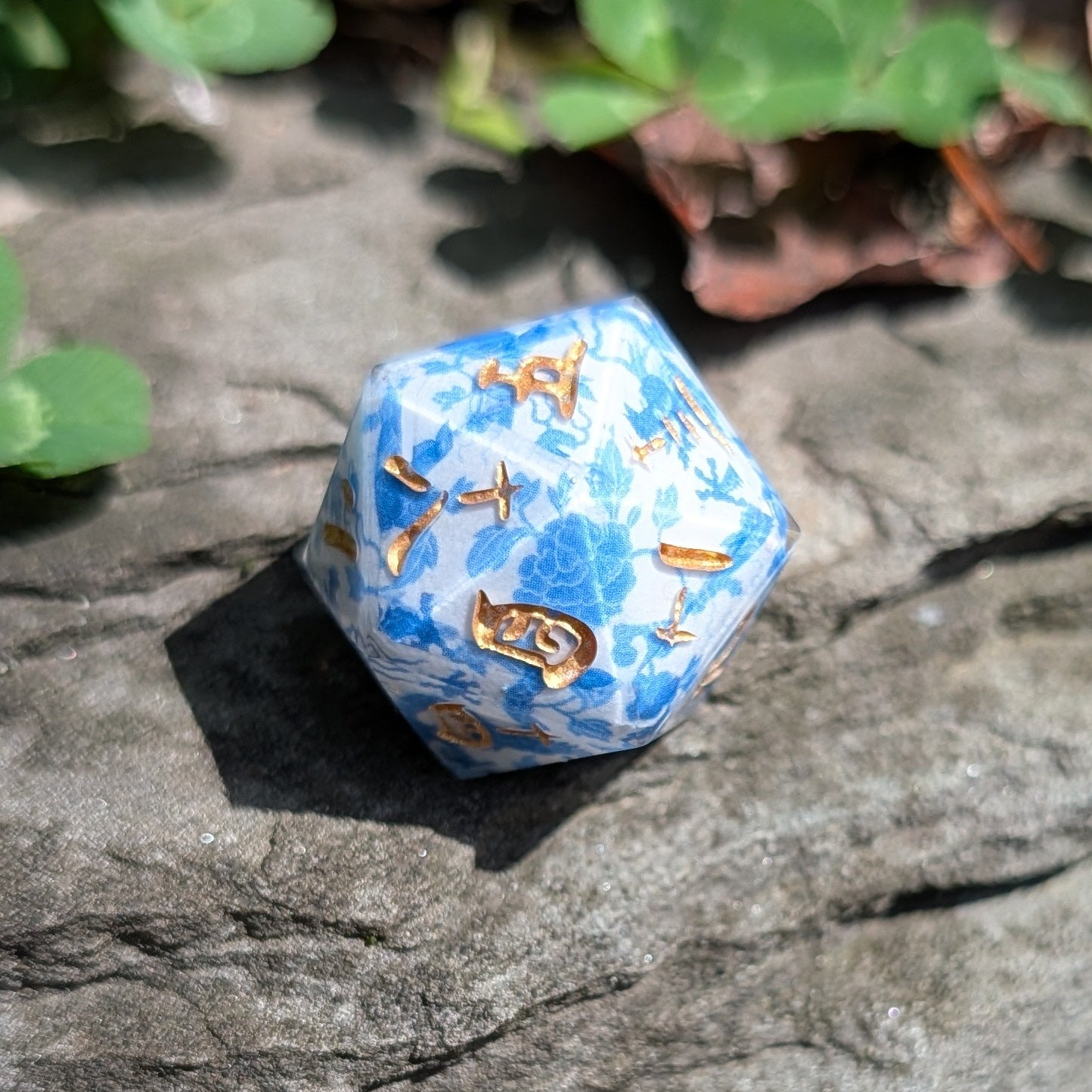 Qing Hua Small Dragon Single D20 Chinese Characters (Kanji)