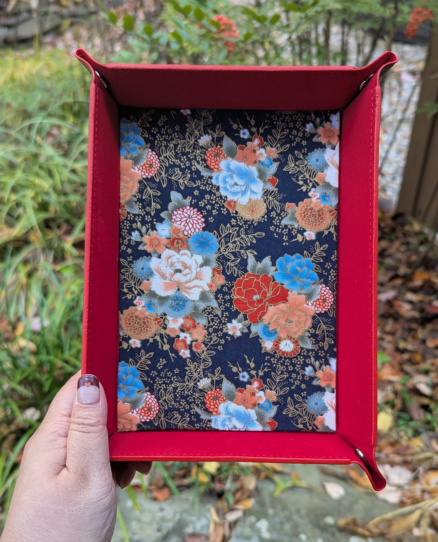 Red Navy Flower Velvet Dice Tray