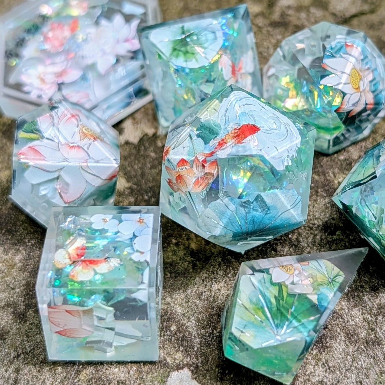 Koi Lotus Shimmer Alt Shaped 7pc Dice Set