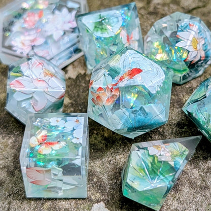 Koi Lotus Shimmer Alt Shaped 7pc Dice Set
