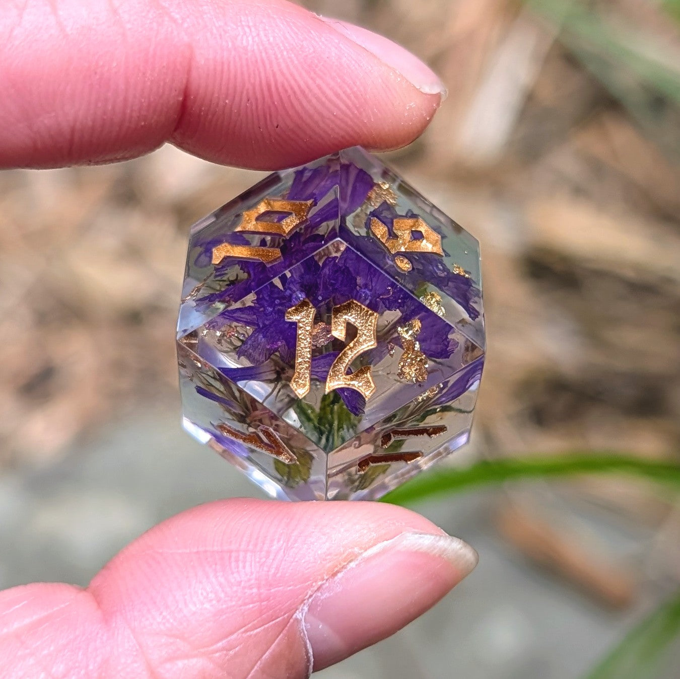 Amethyst Garden Single D12