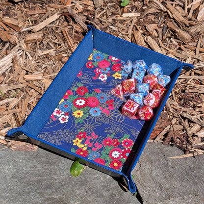 Blue Small Floral Wave Kimono Pattern Velvet Dice Tray