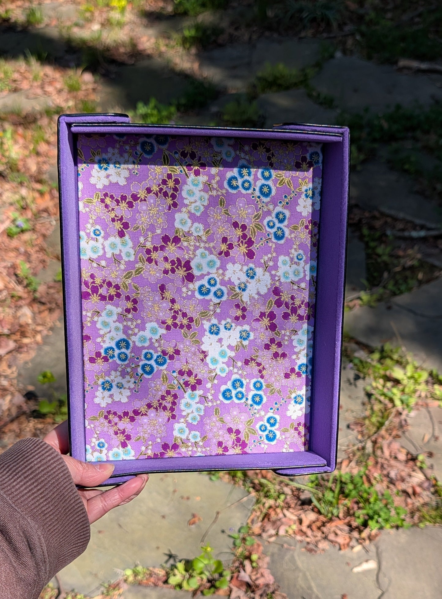 Large Purple Sakura Velvet Dice Tray