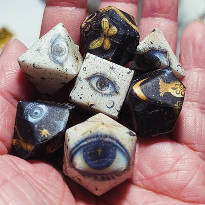 Eyes of the Beholder 7pc Dice Set
