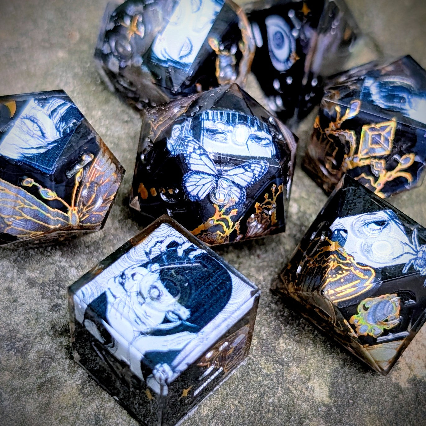 Gothic Manga Eyes 7pc Dice set