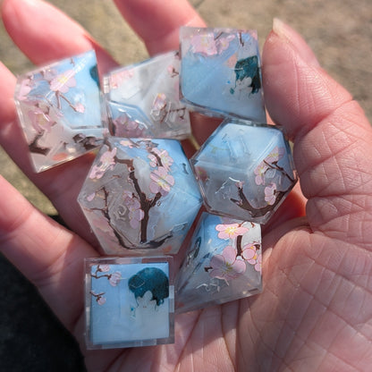 Yuki Onna Artist Collab 7pc Alt Shaped Dice