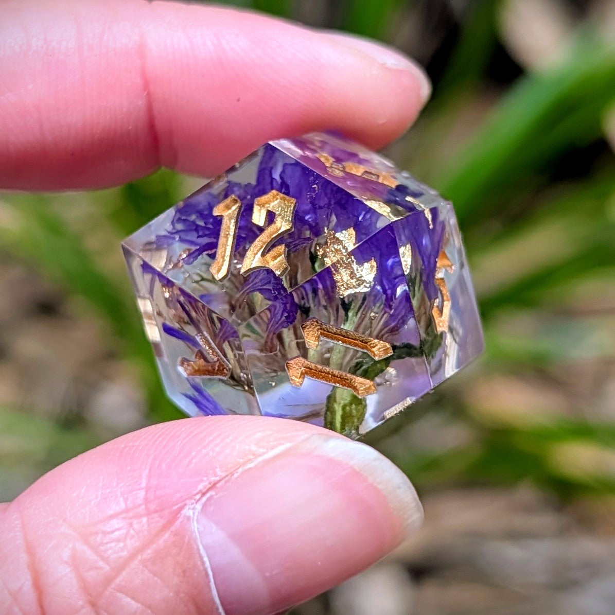 Amethyst Garden Single D12