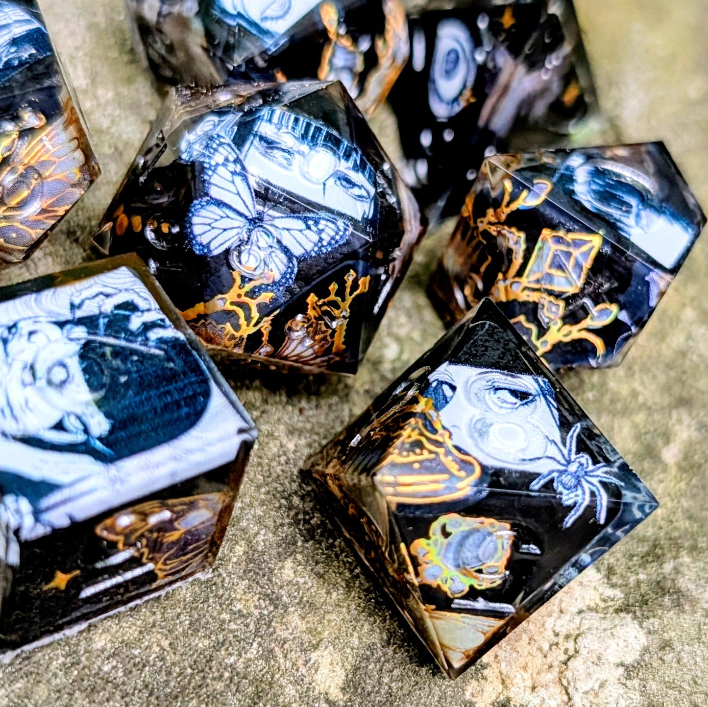 Gothic Manga Eyes 7pc Dice set