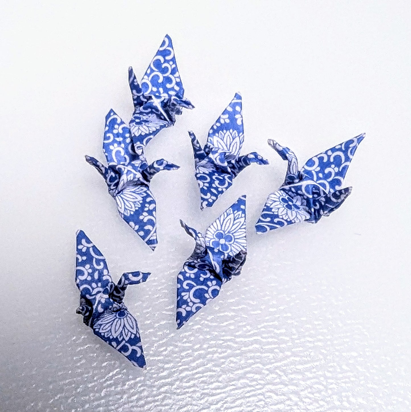 Origami Crane 6D6 in Qing Hua Baiyin Flower