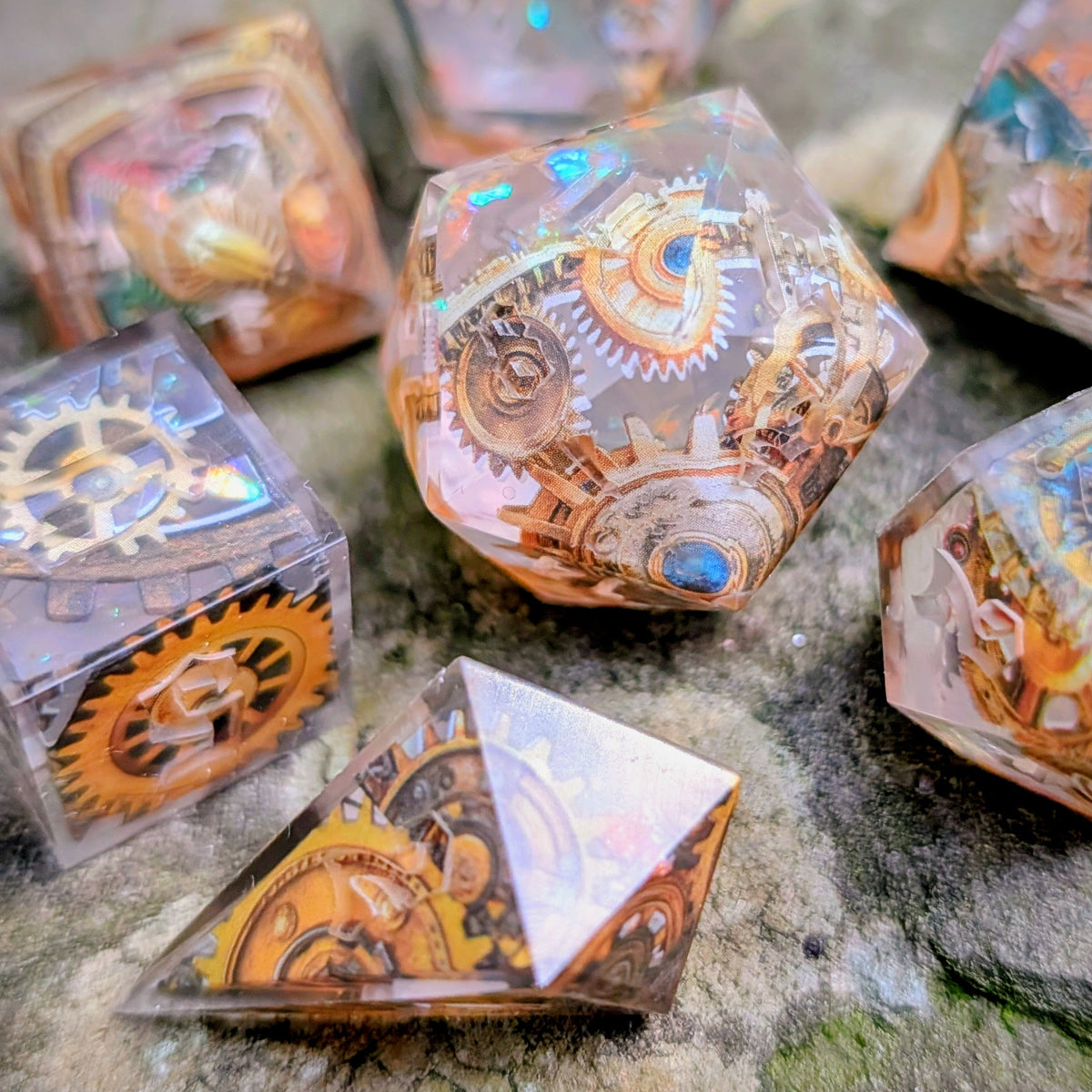 Getting Into Gears Alt Shaped 7pc Dice Set