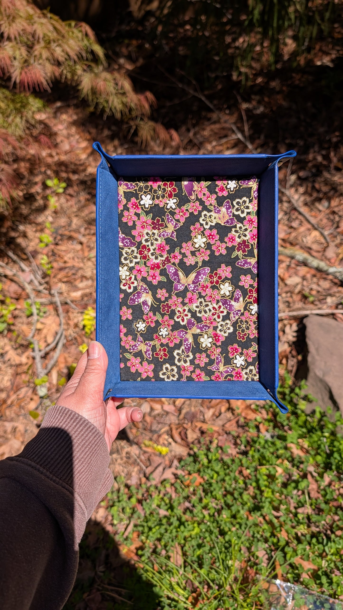 Blue Small Sakura Butterfly Pattern Velvet Dice Tray