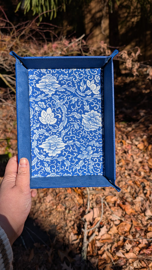 Porcelain Flower Pattern Fabric Velvet Dice Tray