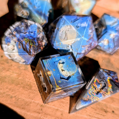 Moonlight Flower Alt Shaped 7pc Dice