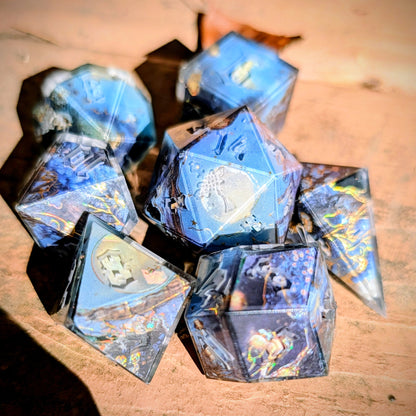 Moonlight Flower Alt Shaped 7pc Dice
