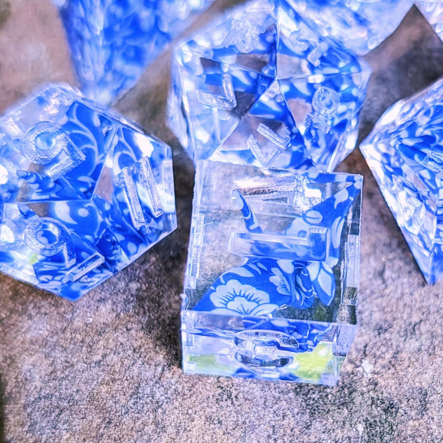 Qinghua White Flower Crane Origami Dice Set