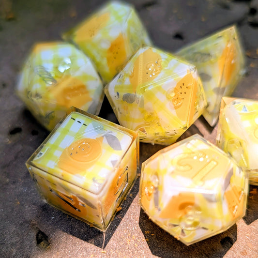 Lemon Fresh 7pc Dice Set